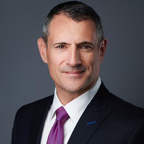 Should I Wear a Tie for My Professional Headshot?